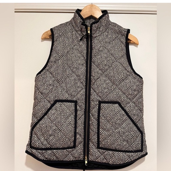 Katydid women’s M Black and white jacket - Picture 4 of 7